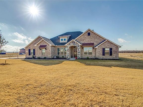 3rd image of 8418 County Road 592