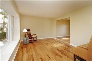 3rd image of 1510 Brookmoor Ln