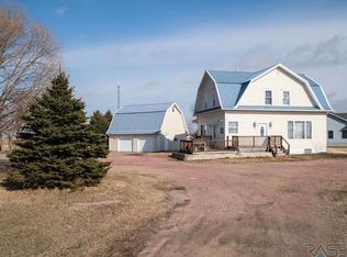417 S Walnut Ave, Bridgewater, SD 57319