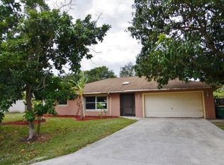 1719 41st Ter SW, Naples, FL 34116