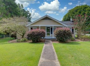 300 E 3rd Ave, Easley, SC 29640