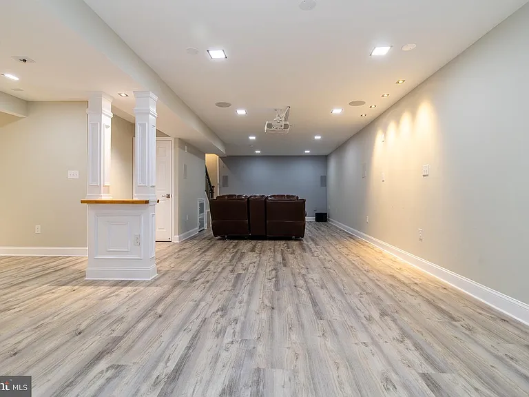 823 S Haines Cir — Photo 24
