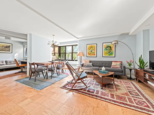 385 Grand Street L106 image 1 of 10