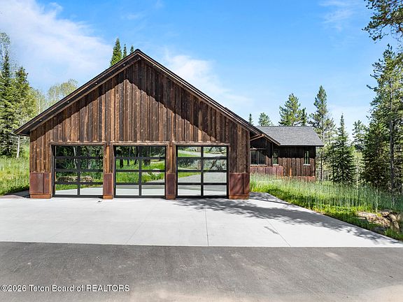4th image of 5727 Forest Ridge Rd