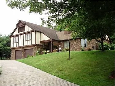 78 Green Crescent Dr photo 1