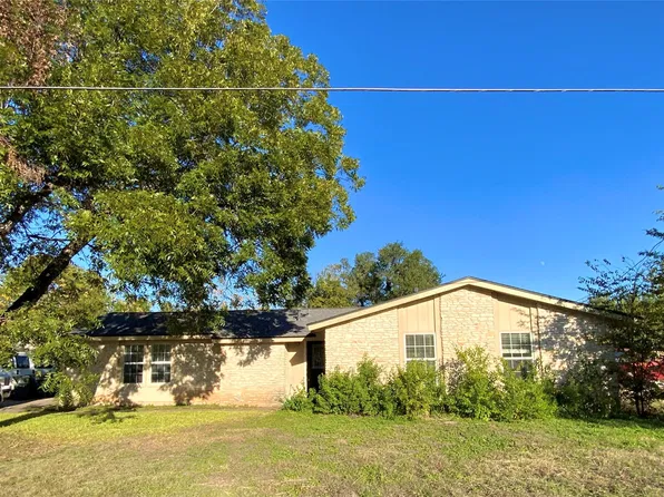 2010 Emerald Isle Dr, Leander, TX 78641