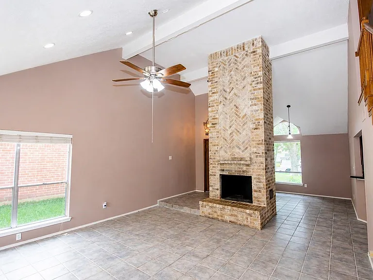 3515 Woodmere Ln — Photo 8