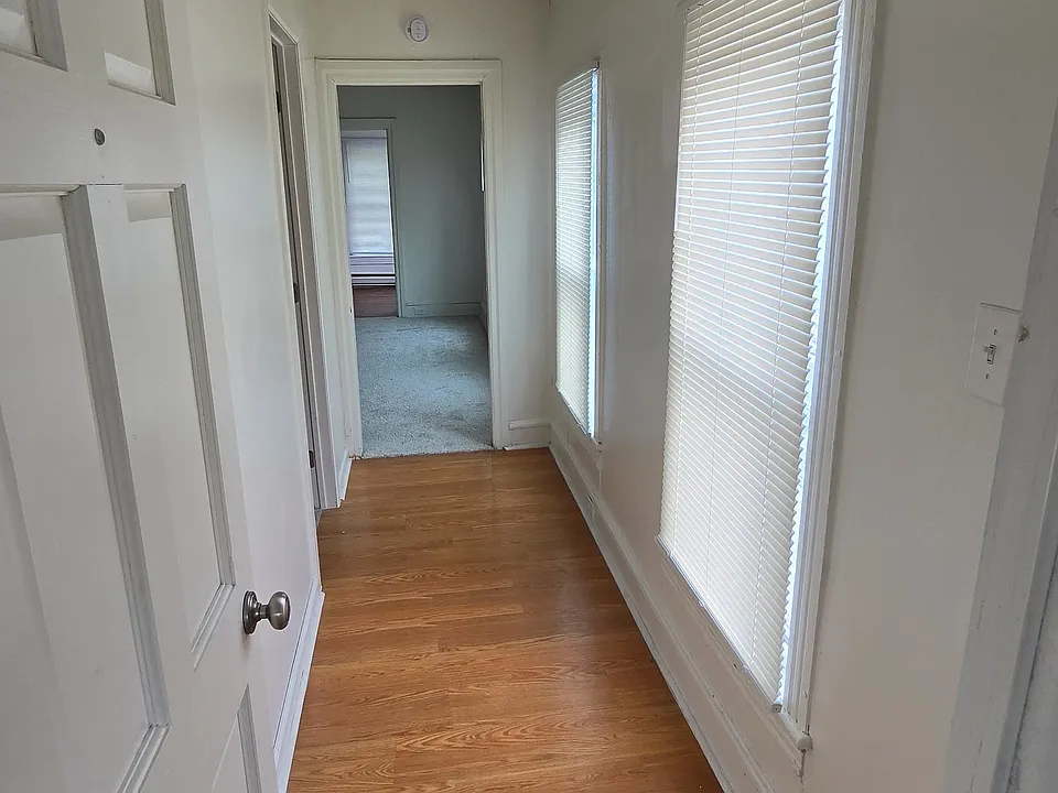 102 N Repauno Ave #7