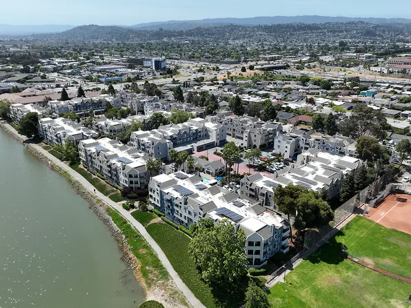 Lakeshore Landing