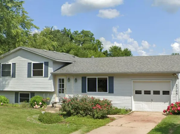 2345 E Glendora Rd, Buchanan, MI 49107