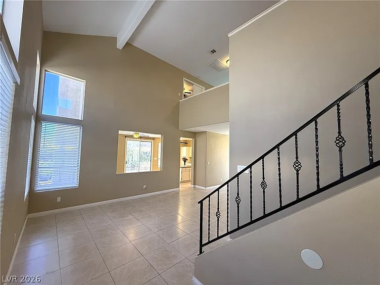 136 Serenade Ct — Photo 4