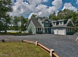 105 Raspberry Dr, Canadensis, PA 18325