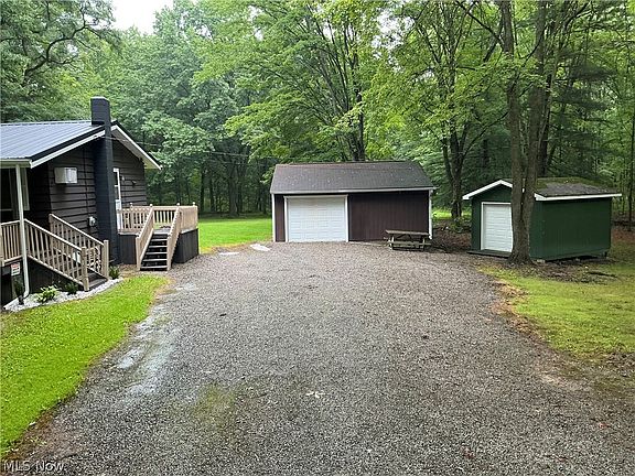 3rd image of 16810 Heiser Rd