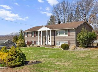 651 Andover Rd, Valley Cottage, NY 10989