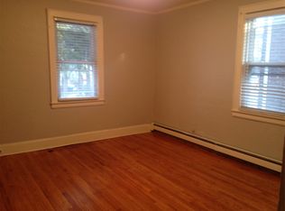 615 Metropolitan Ave, Staten Island, NY 10301
