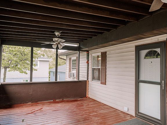 3rd image of 12 Goldenrod Ln