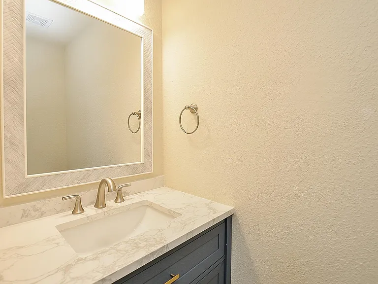 3935 Federal Ln — Photo 26