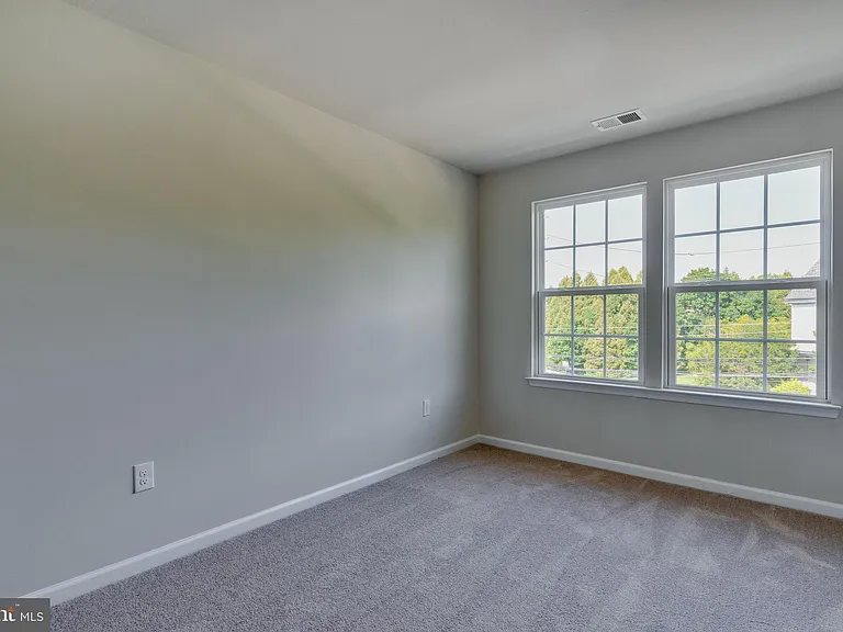 124 Bishop Way — Photo 15