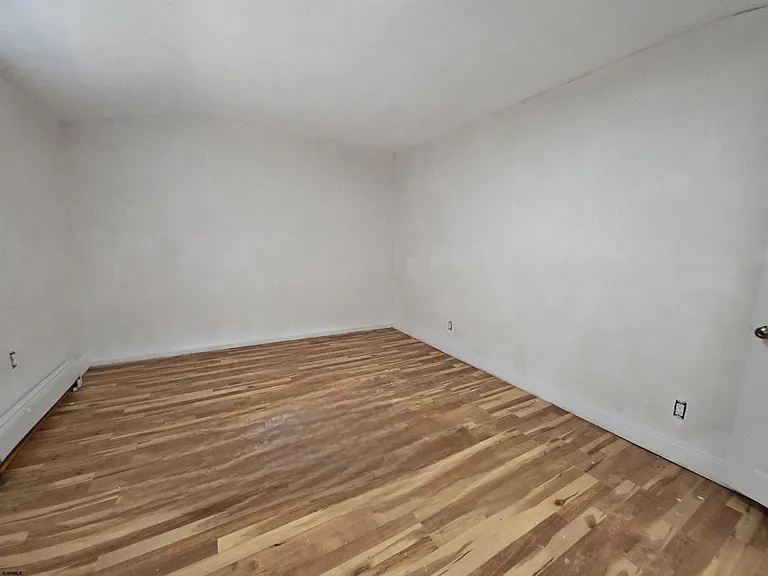 1216 N Ohio Ave — Photo 15