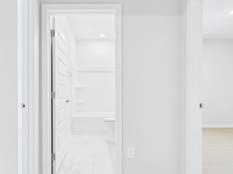 18072 Longleaf Dr — Photo 22