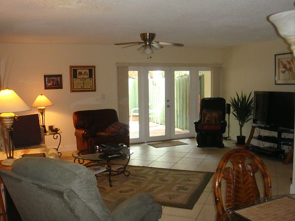 Dining (front) Living (back)