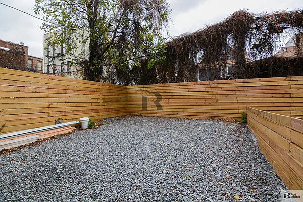 Rented by PadRabbit LLC | media 16