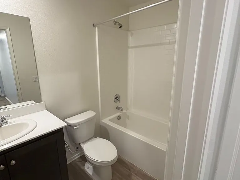 1460 Caprice Ct — Photo 12