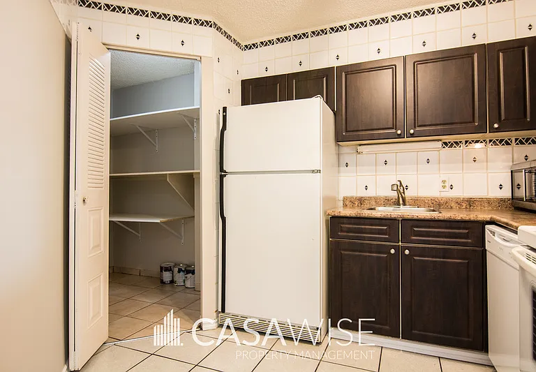 10149 Saskatchewan Dr NW #207 — Photo 2