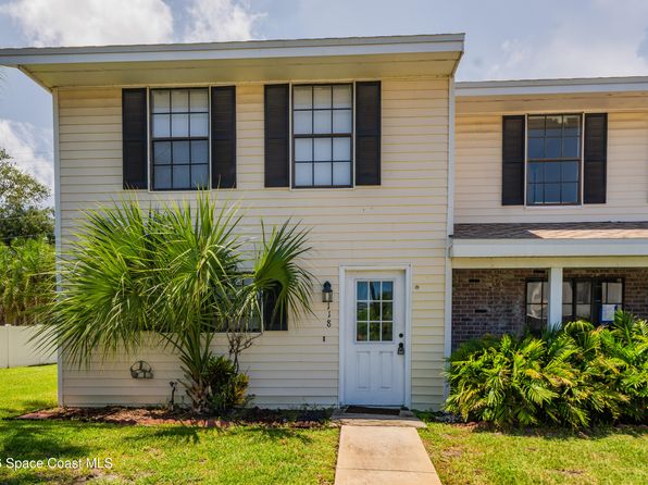 3118 Manor Dr NE