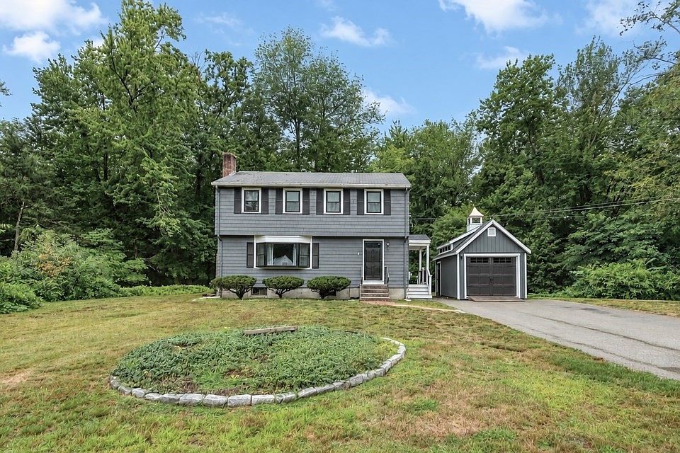 1st image of 25 Foxtail Rd