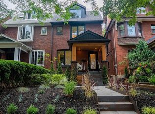 166 Oakmount Rd Floor 2, Toronto, ON M6P 2M9