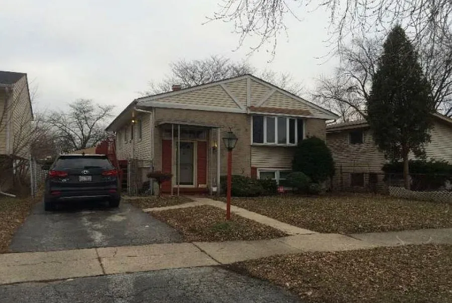 16447 Paulina St photo 1
