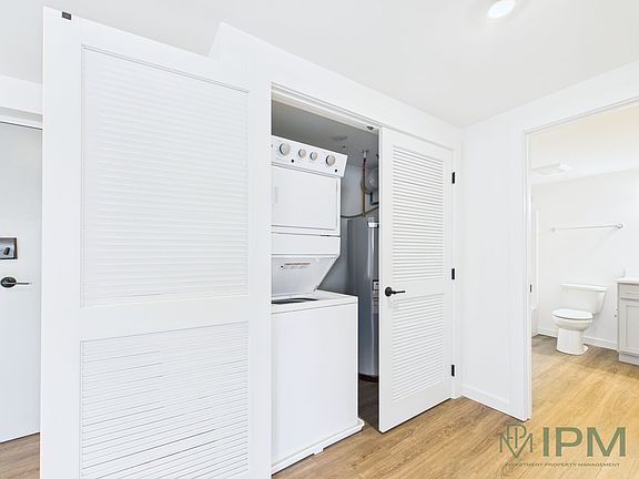 5th image of 210 Senate Ave APT 216