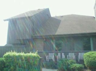 306 Westgate Dr, Edison, NJ