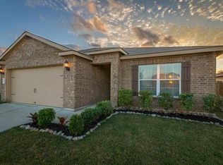 220 Sapphire Ln, Jarrell, TX 76537