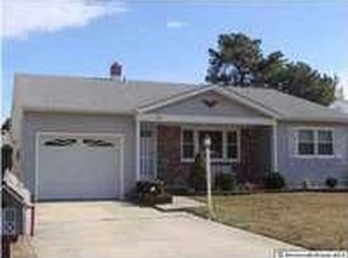 16 Fairfield Rd, Toms River, NJ 08757