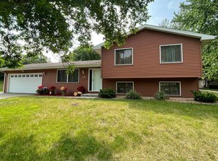 6698 Lancaster Ln N, Maple Grove, MN 55369