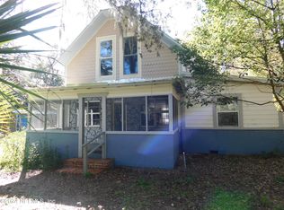 205 W Strickland Rd, Interlachen, FL 32148