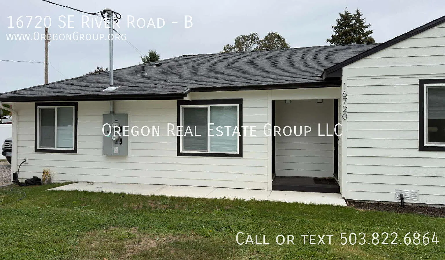 Newly Renovated 2 Bedroom Home In Milwaukie — Photo 1