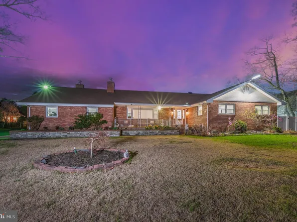 301 W Lakeshore Dr, Browns Mills, NJ 08015