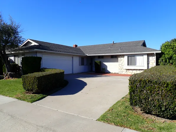 9031 Ellsworth Dr, Huntington Beach, CA 92646