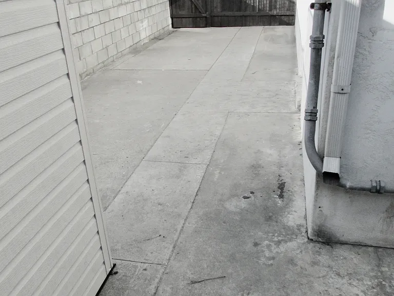 5083 Brighton Ave — Photo 15