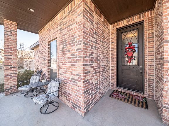 4th image of 6701 Mosswood Dr