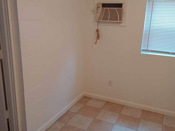 4th image of 6103 Wilson Blvd
