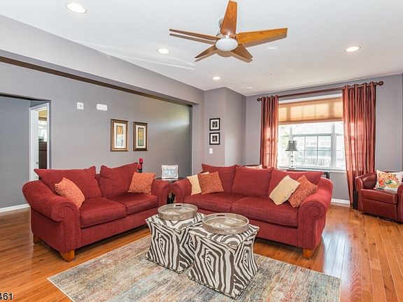 5th image of 11 McNish Way #11