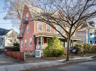 143 Coolidge St, Brookline, MA 02446