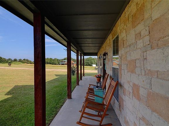 4th image of 142 Wyatt Earp Way
