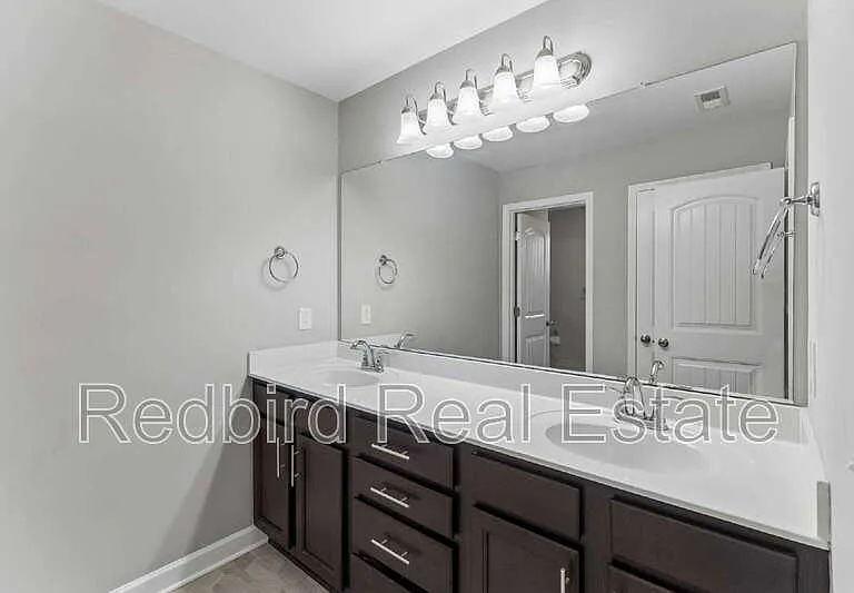 248 Rowlette Cir — Photo 21