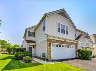 2098 Limestone Ln, Carpentersville, IL 60110