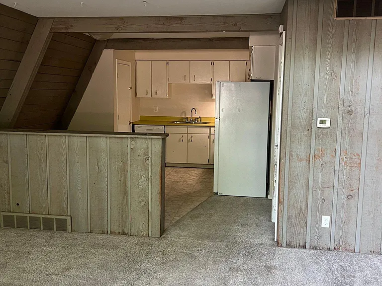 1806 Stanford Dr — Photo 5